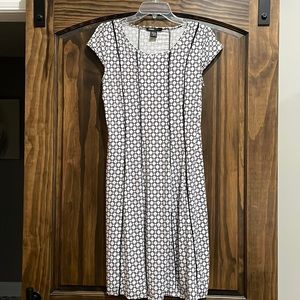 Robert Louis black and white geometric pattern w/black piping dress